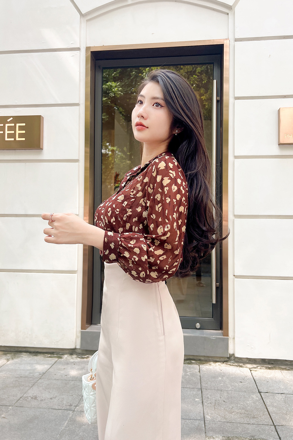 Áo sơ mi công sở nữ màu nâu họa tiết