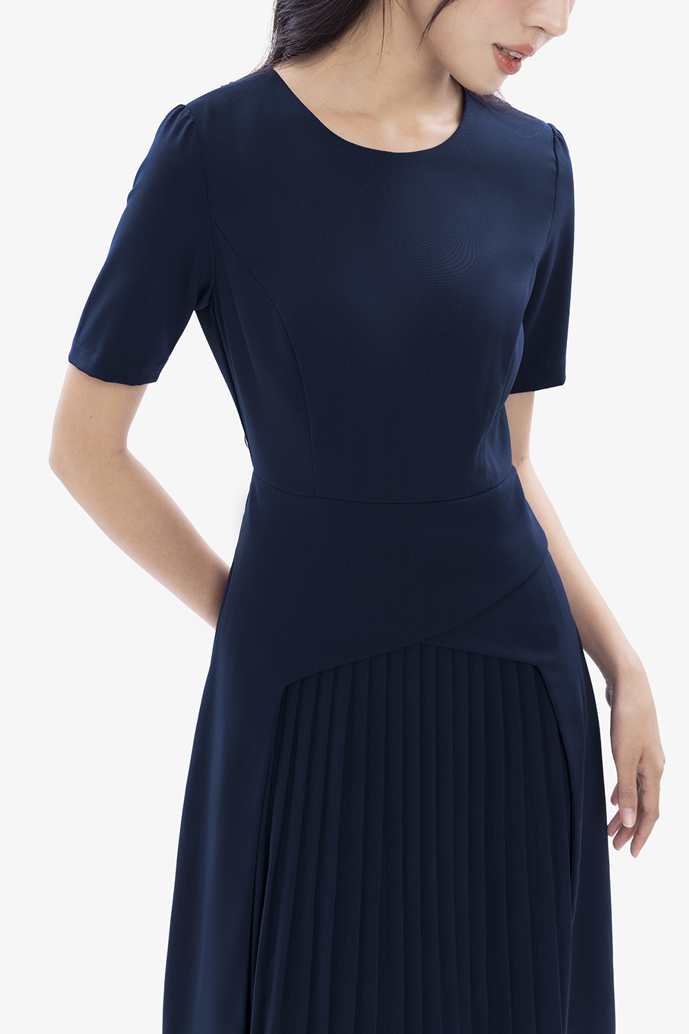 Đầm công sở nữ dáng xòe xếp ly