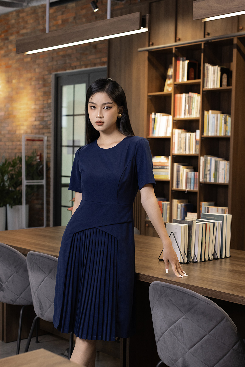 Đầm công sở nữ dáng xòe xếp ly KK165-12