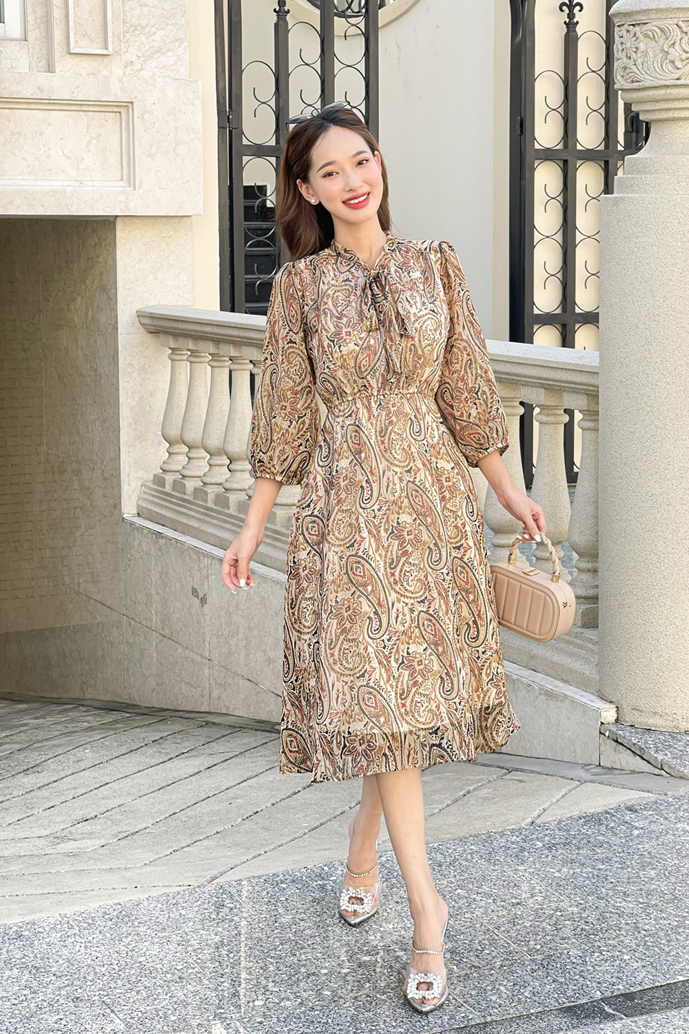 Đầm xoè công sở cổ phối nơ tay lửng