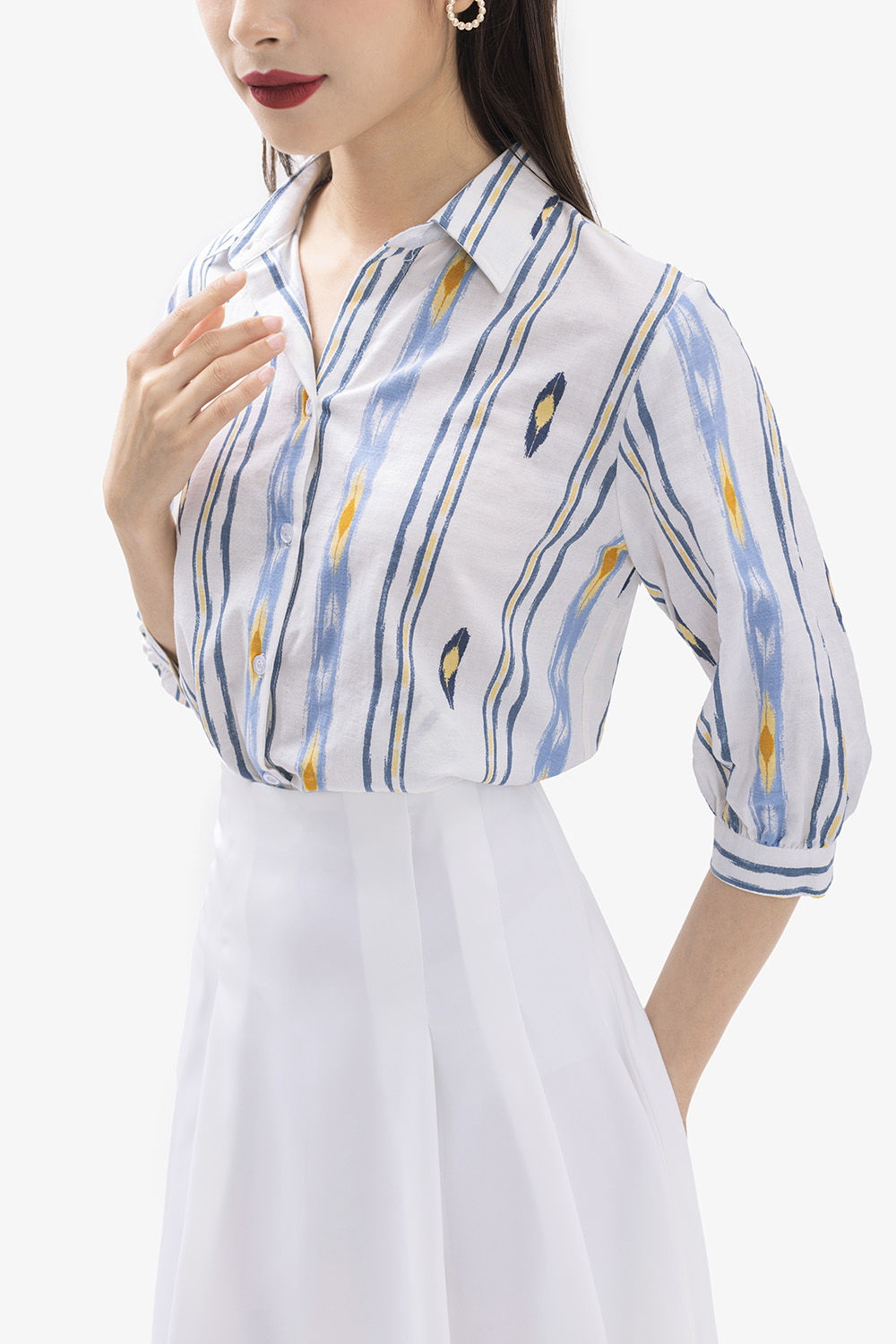 Áo sơ mi công sở nữ họa tiết tay lửng