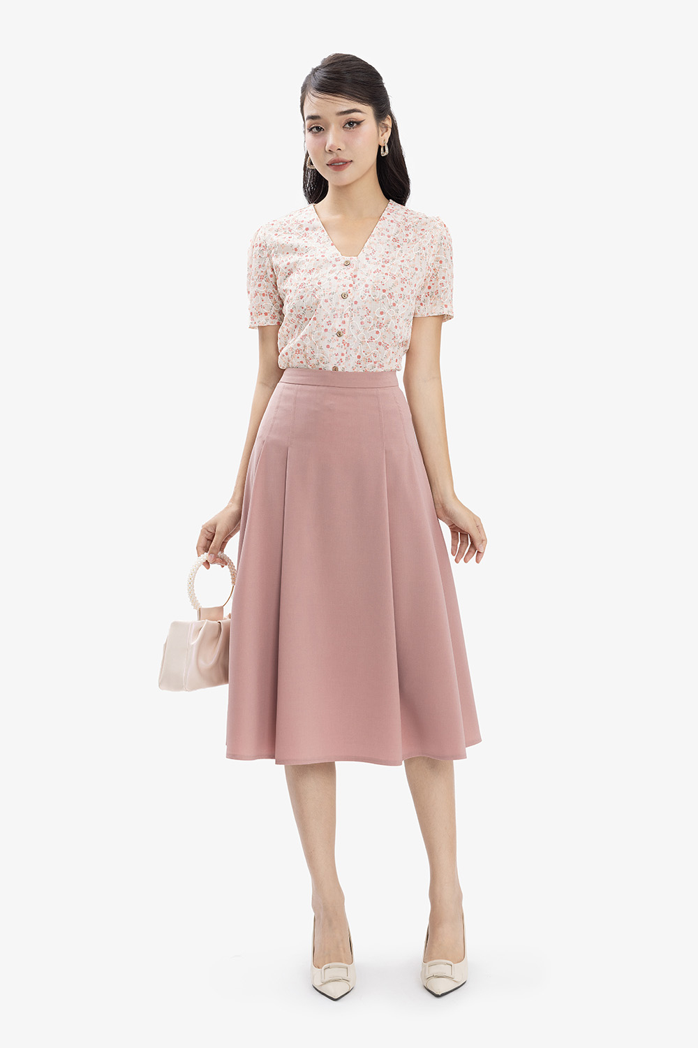 Áo kiểu nữ hoa nhí cổ tim cách điệu