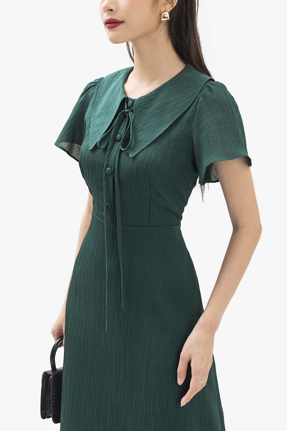 Đầm chữ A tay ngắn cổ lá sen thắt nơ