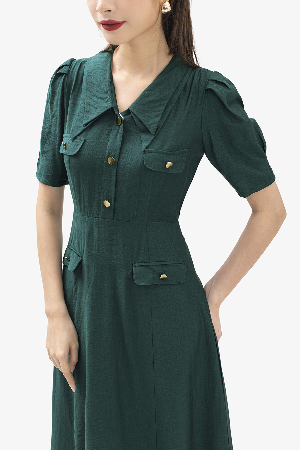 Đầm xòe phối túi màu xanh cổ sen nhọn