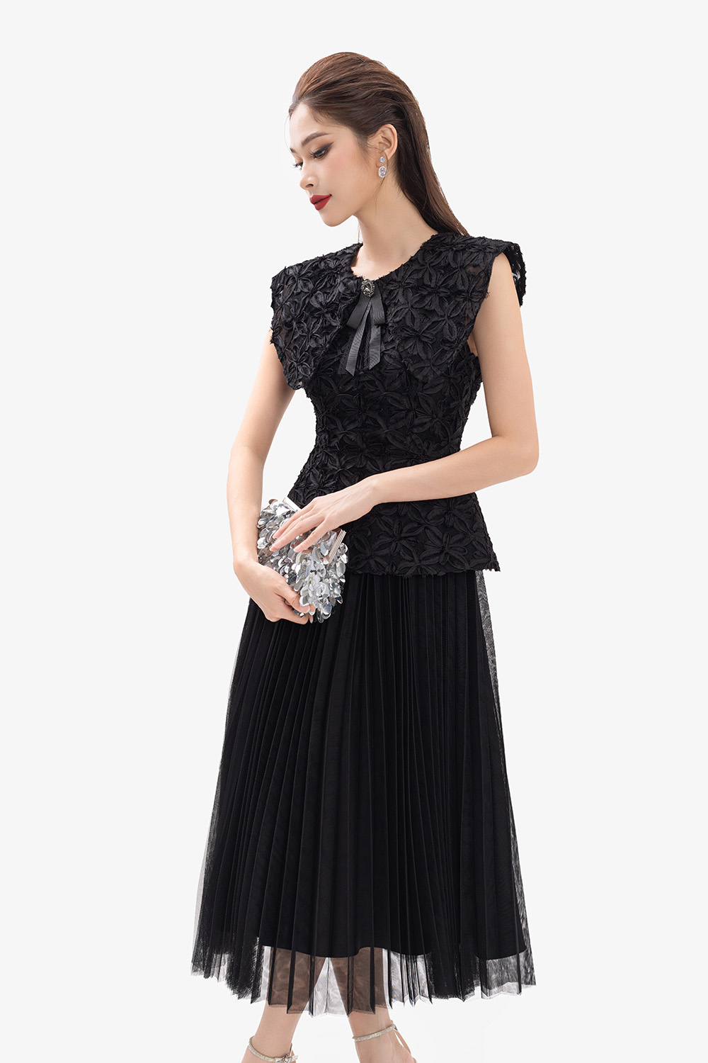 Đầm đen đi tiệc dáng peplum cổ sen bản lớn KK165-30 | Thời trang công sở  K&K Fashion