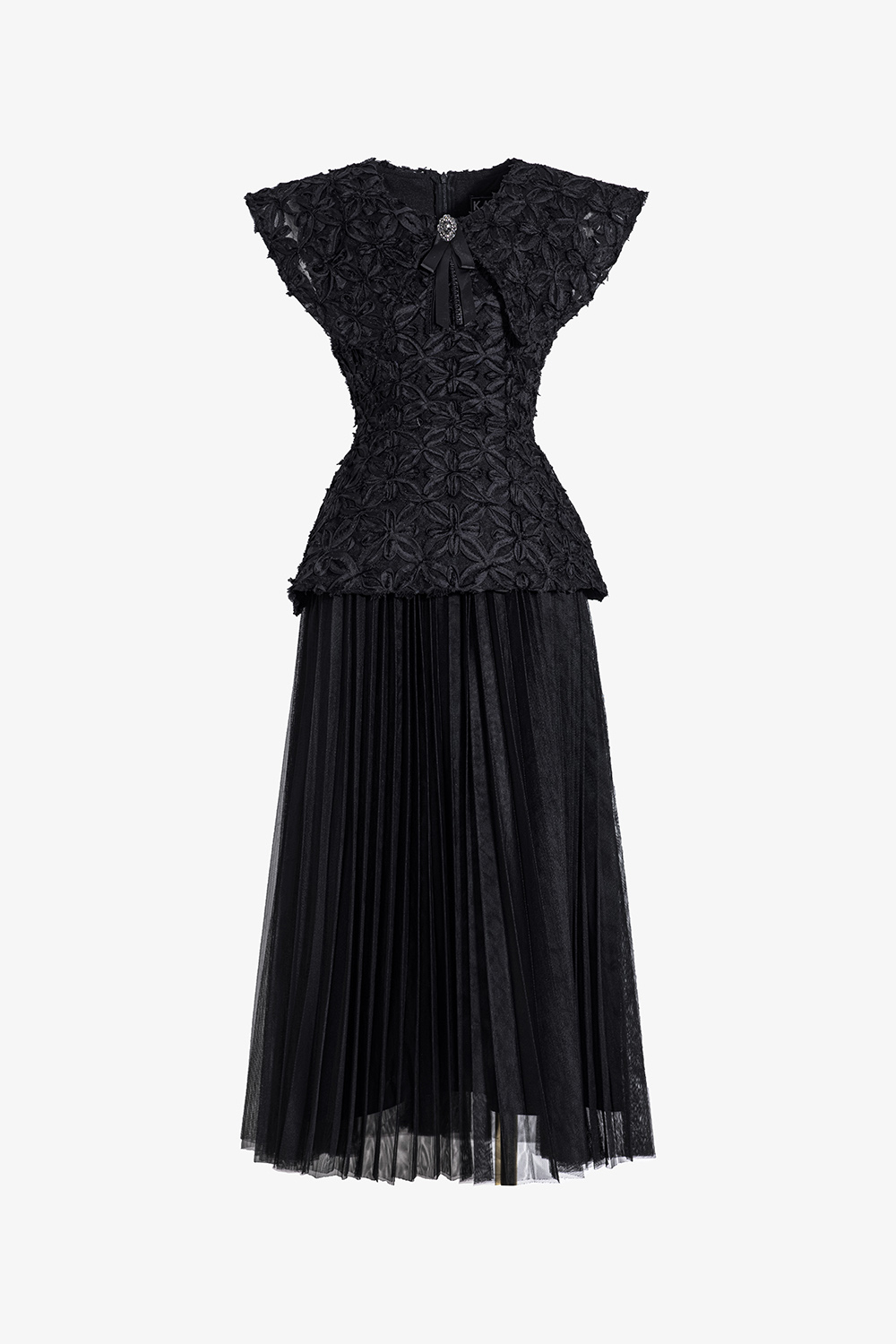 Đầm đen đi tiệc dáng peplum cổ sen bản lớn