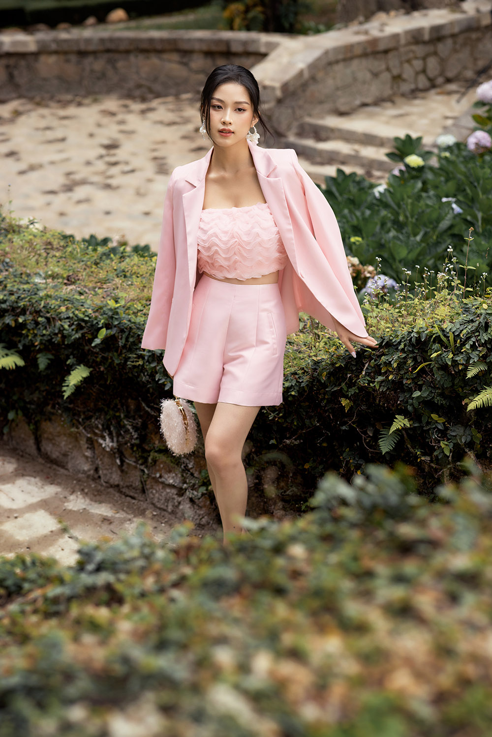 Áo khoác blazer nữ màu hồng tay dài