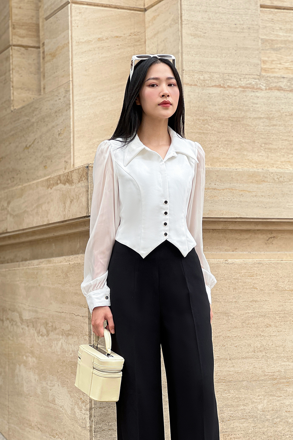 Áo kiểu nữ màu trắng tay dài cổ sơ mi