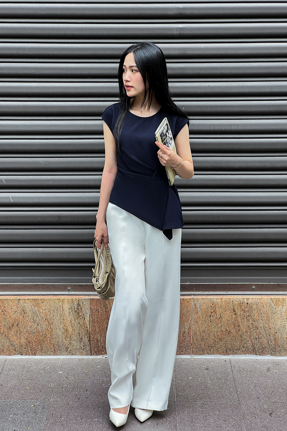 Áo kiểu nữ màu xanh đen eo cách điệu