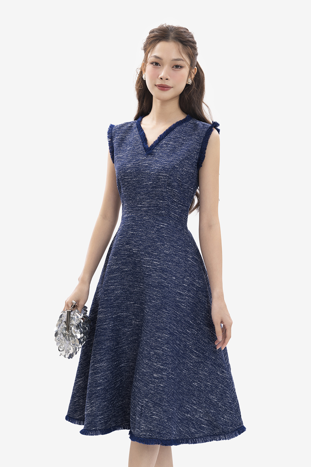 Đầm tweed dự tiệc dáng xòe sát nách phối viền