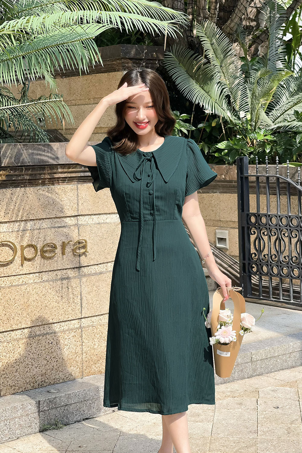 Đầm chữ A tay ngắn cổ lá sen thắt nơ