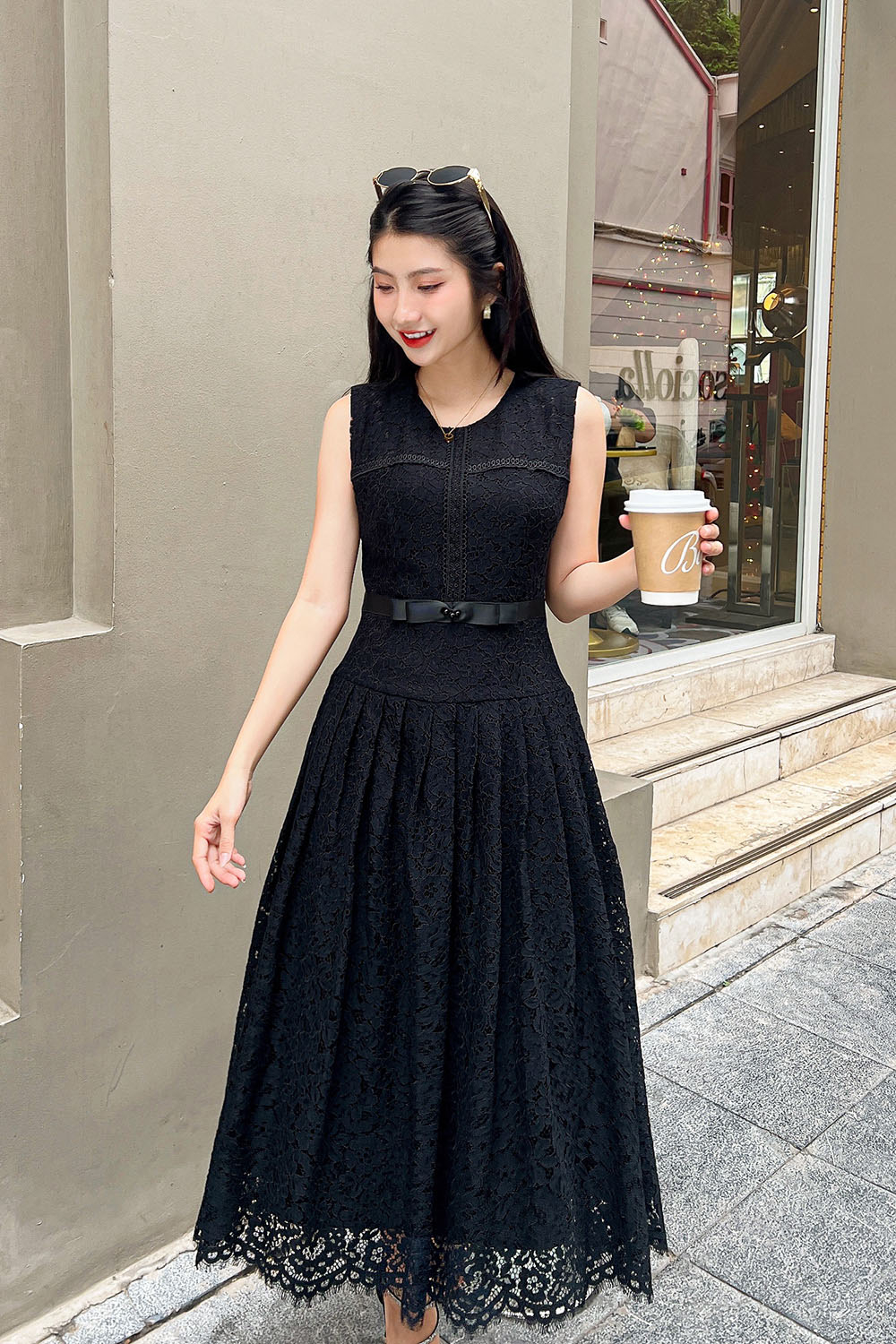 Đầm ren cotton dáng xòe màu đen KK166-06