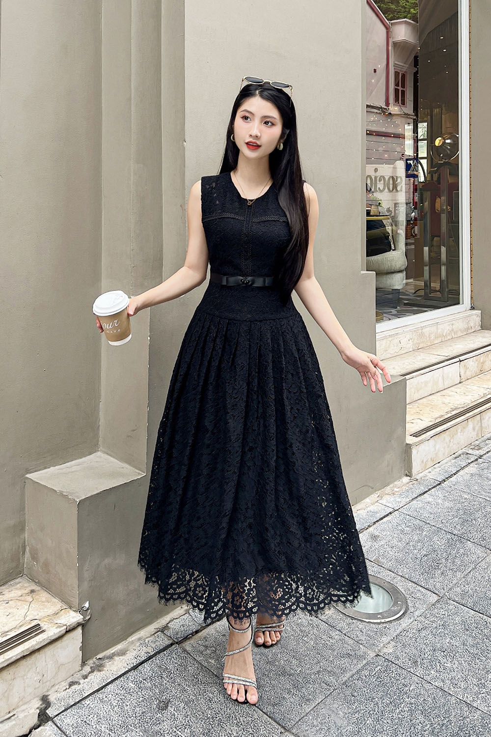 Đầm ren dáng xòe, tà bong – MM Outfit