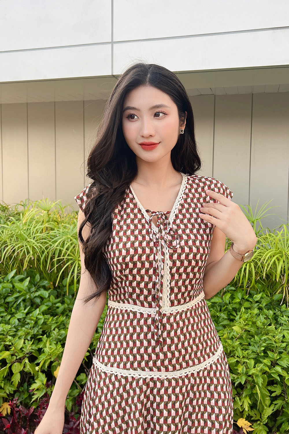 Đầm họa tiết chữ A eo cao cổ tim thắt nơ