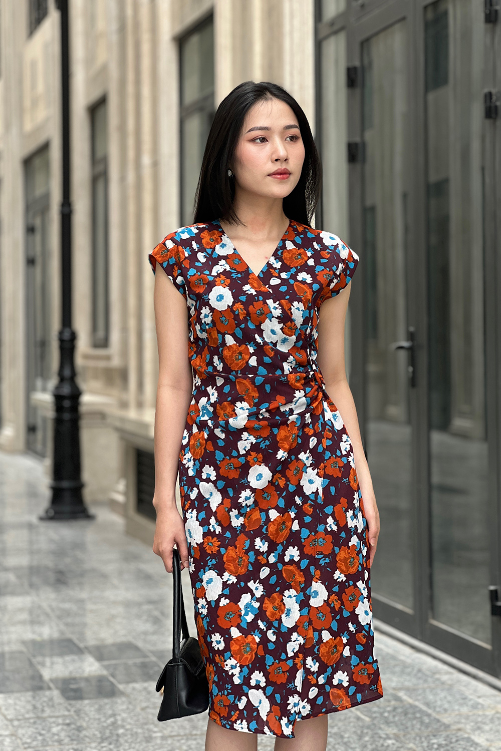 Đầm hoa dáng wrap dress cổ V nhấn eo