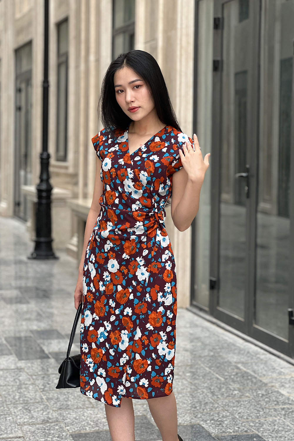 Đầm hoa dáng wrap dress cổ V nhấn eo