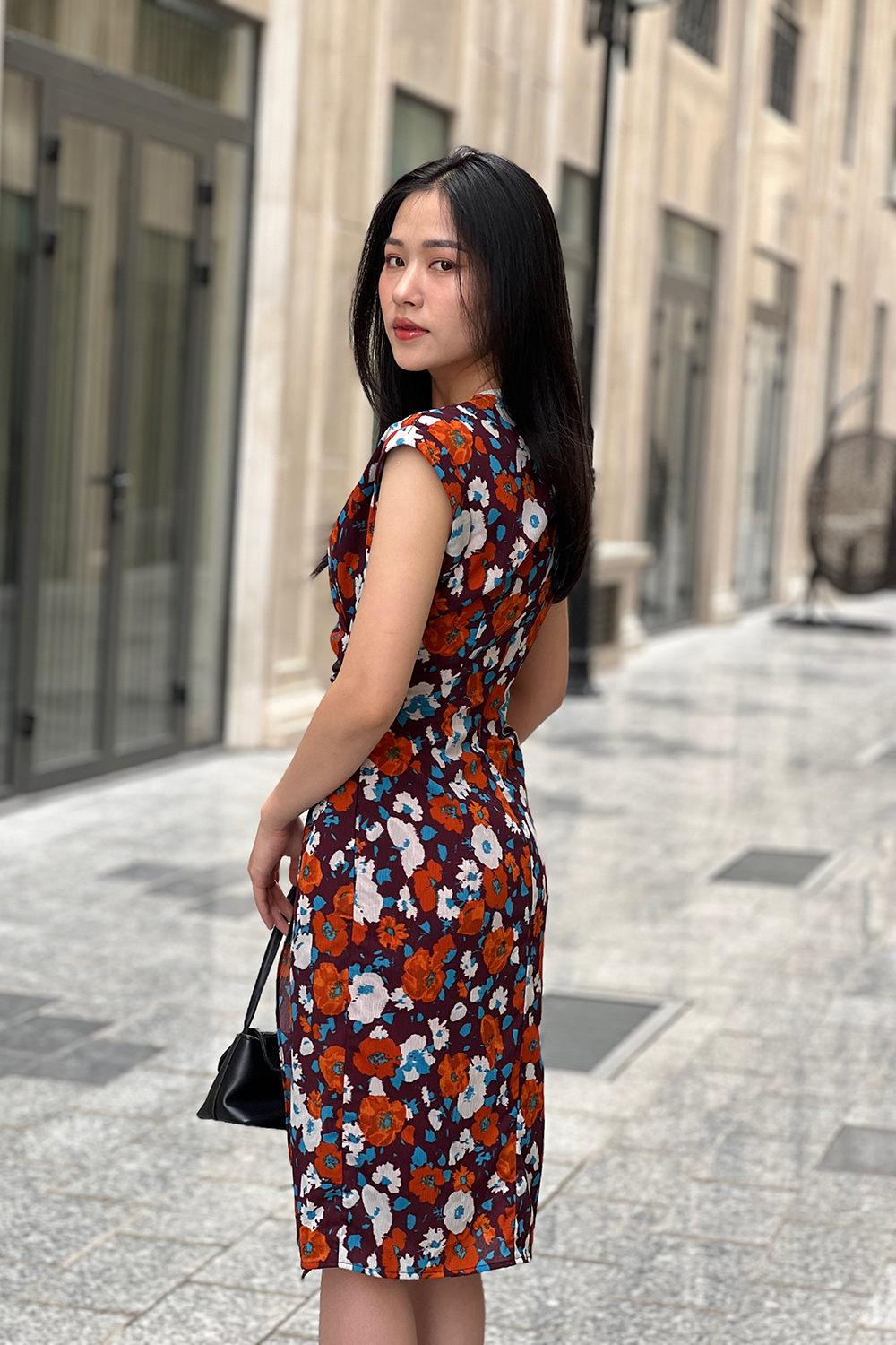 Đầm hoa dáng wrap dress cổ V nhấn eo