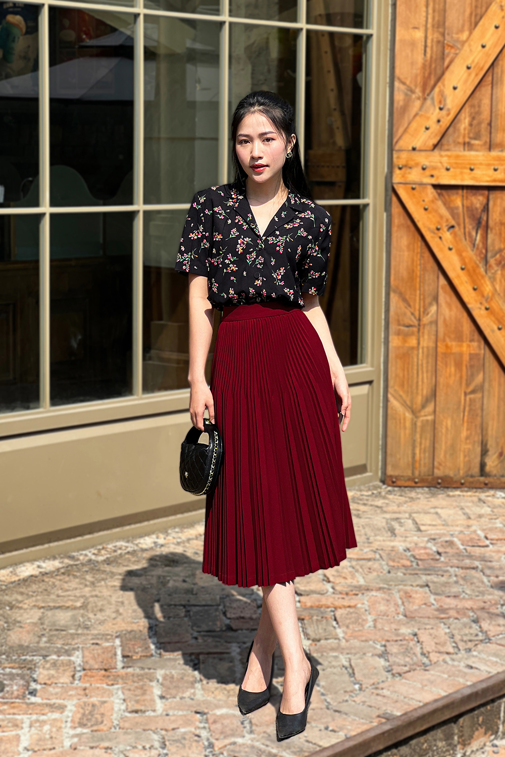 Chân váy denim retro form ngắn bạc màu – CEREAL Vietnam