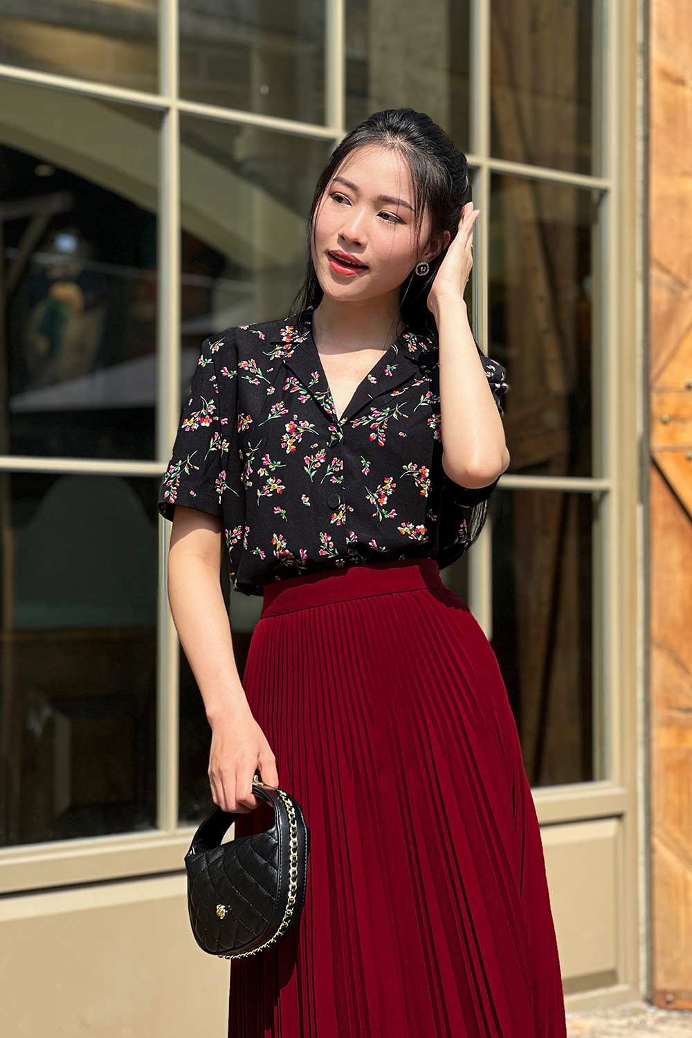 Áo sơ mi công sở nữ họa tiết hoa tay ngắn