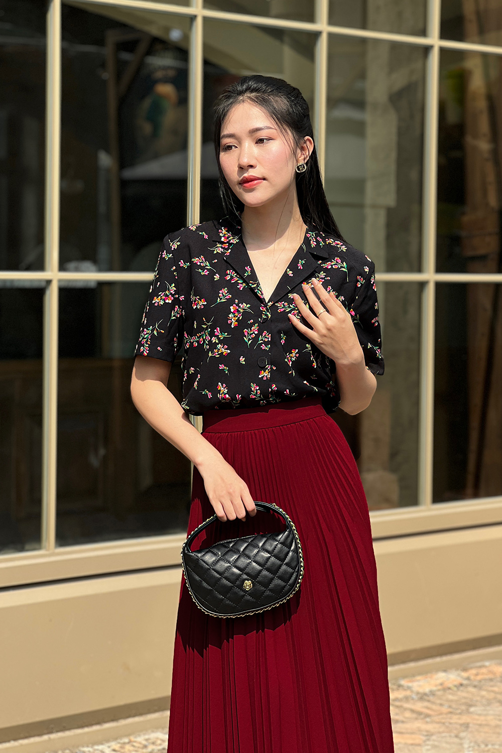 Áo sơ mi công sở nữ họa tiết hoa tay ngắn