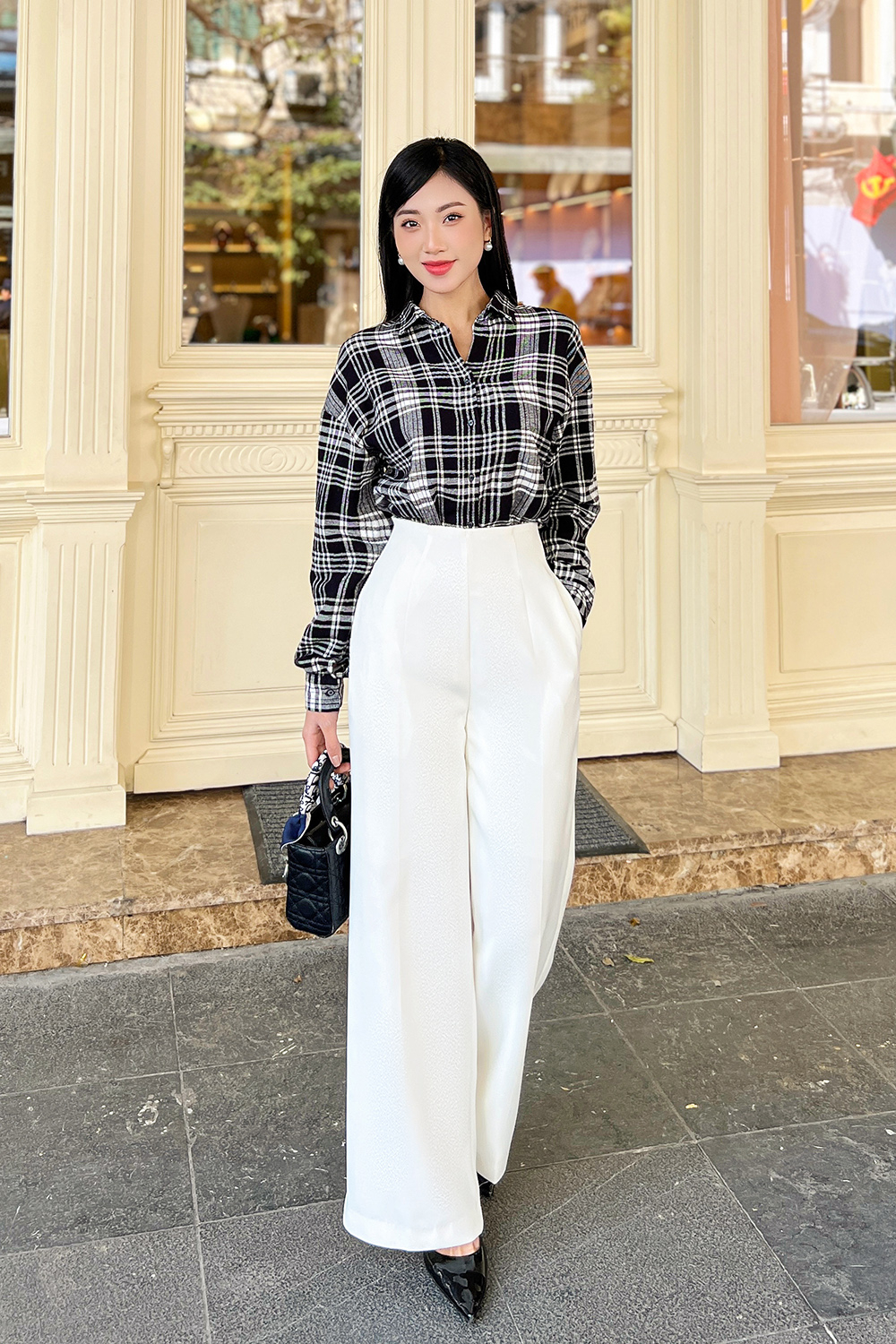 Quần trắng ống suông lưng cao