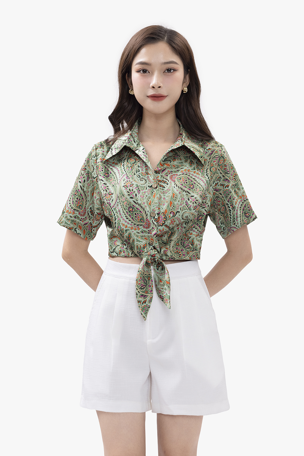 Áo sơ mi croptop họa tiết phối nơ