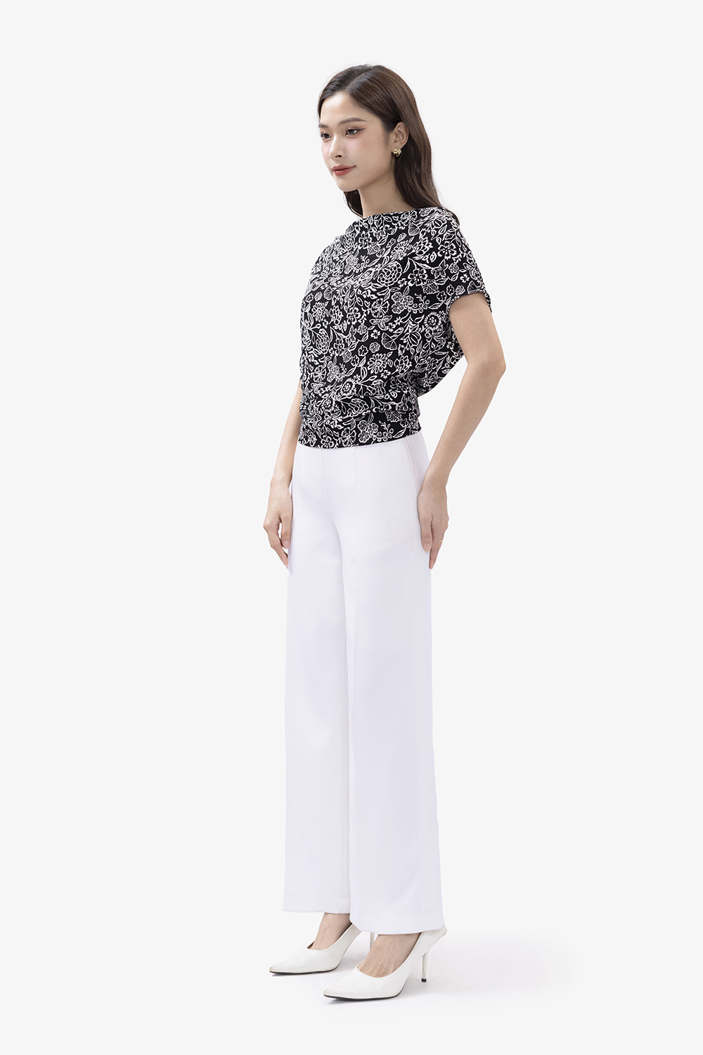 Áo kiểu công sở cổ đổ hoạ tiết hoa