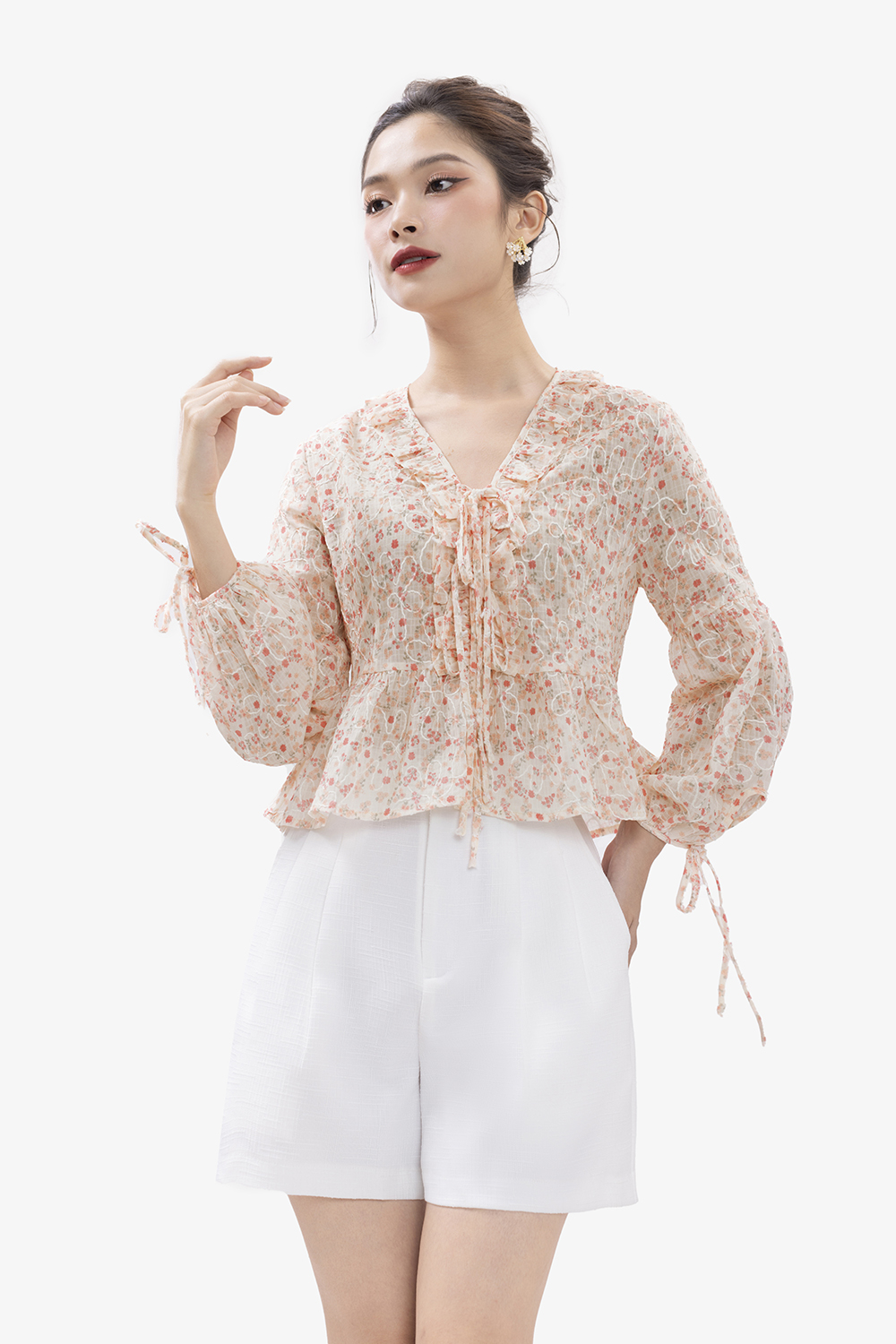 Áo kiểu nữ cổ bèo họa tiết hoa