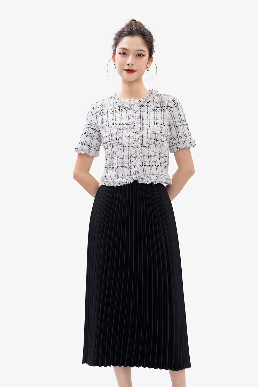 Áo tweed dáng ngắn phối viền