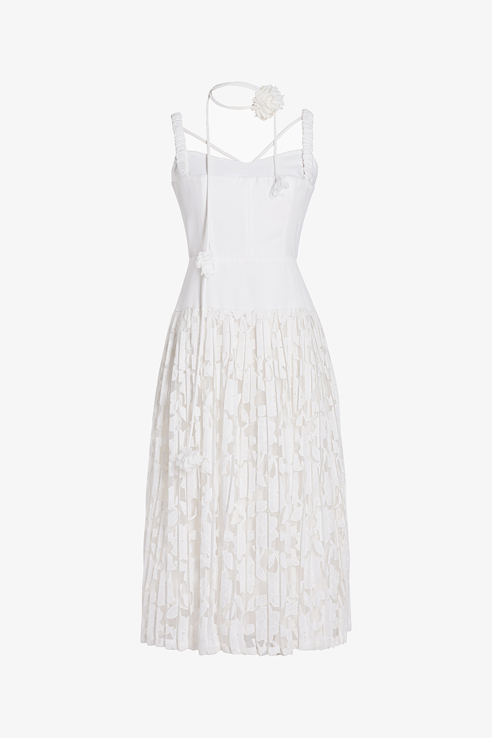 Đầm trắng hai dây tùng xếp ly