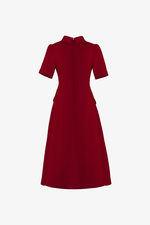 Đầm đỏ cổ đan tông phối tùng váy xếp ly