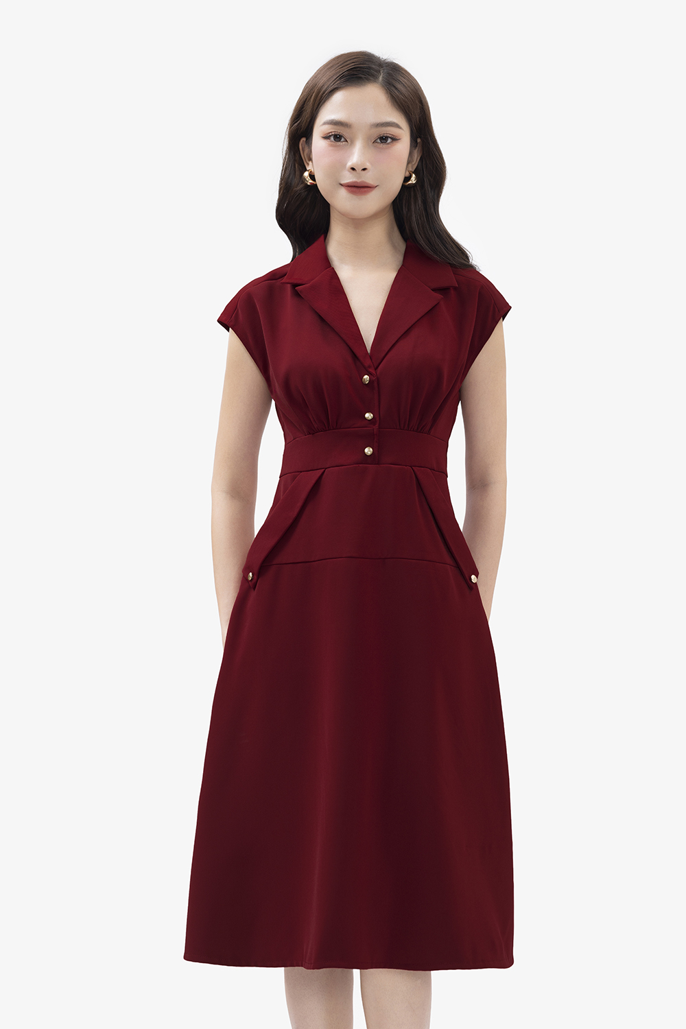 Đầm đỏ dáng xòe cổ đan tông