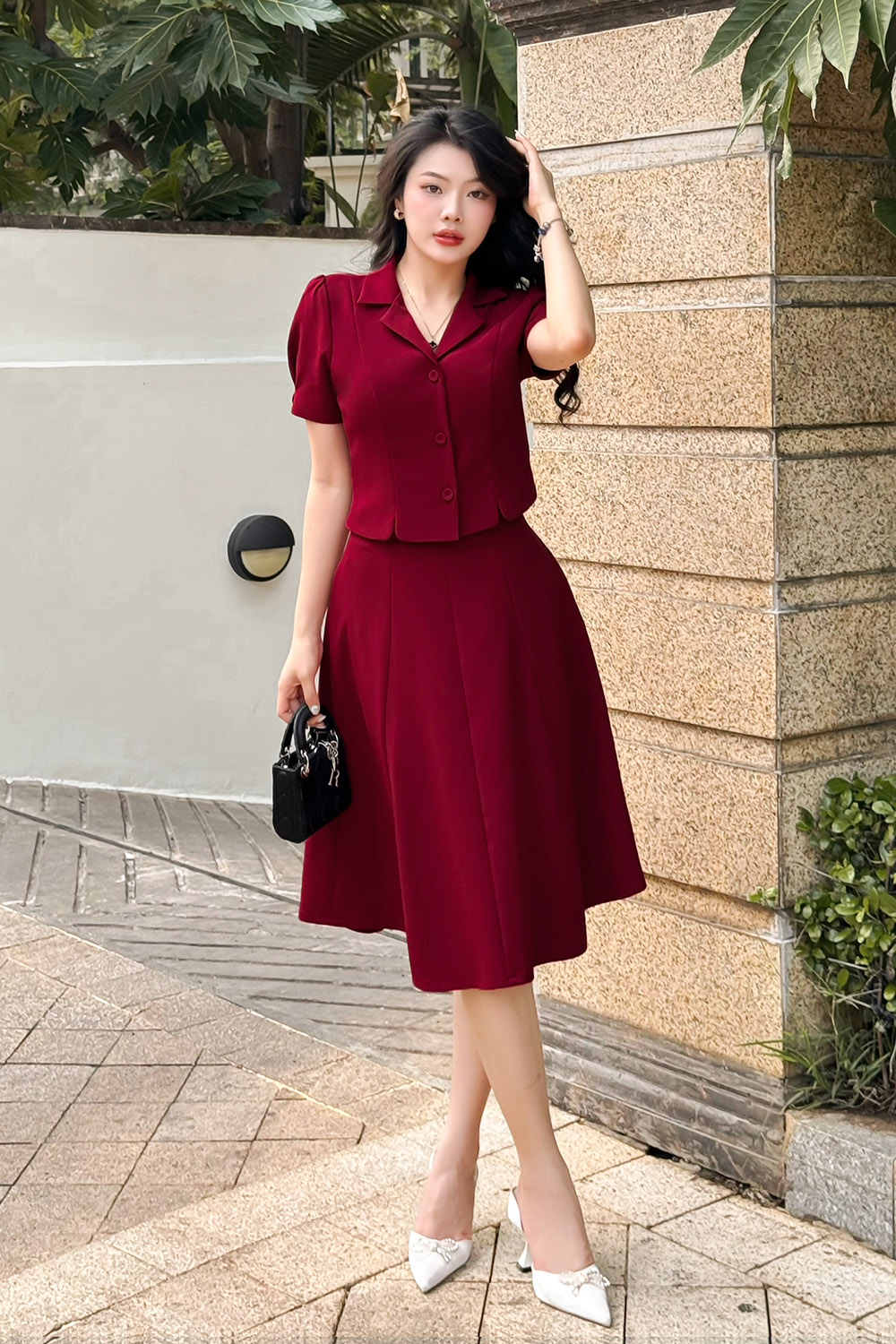 Áo kiểu nữ màu đỏ cổ đan tông