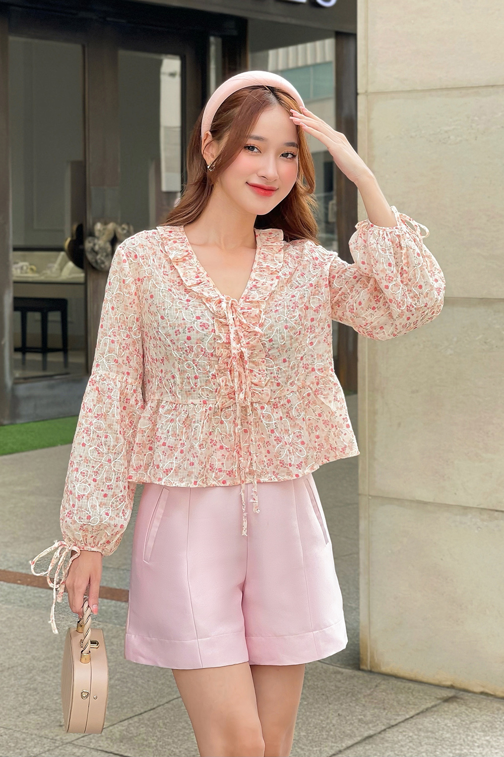 Áo kiểu nữ cổ bèo họa tiết hoa