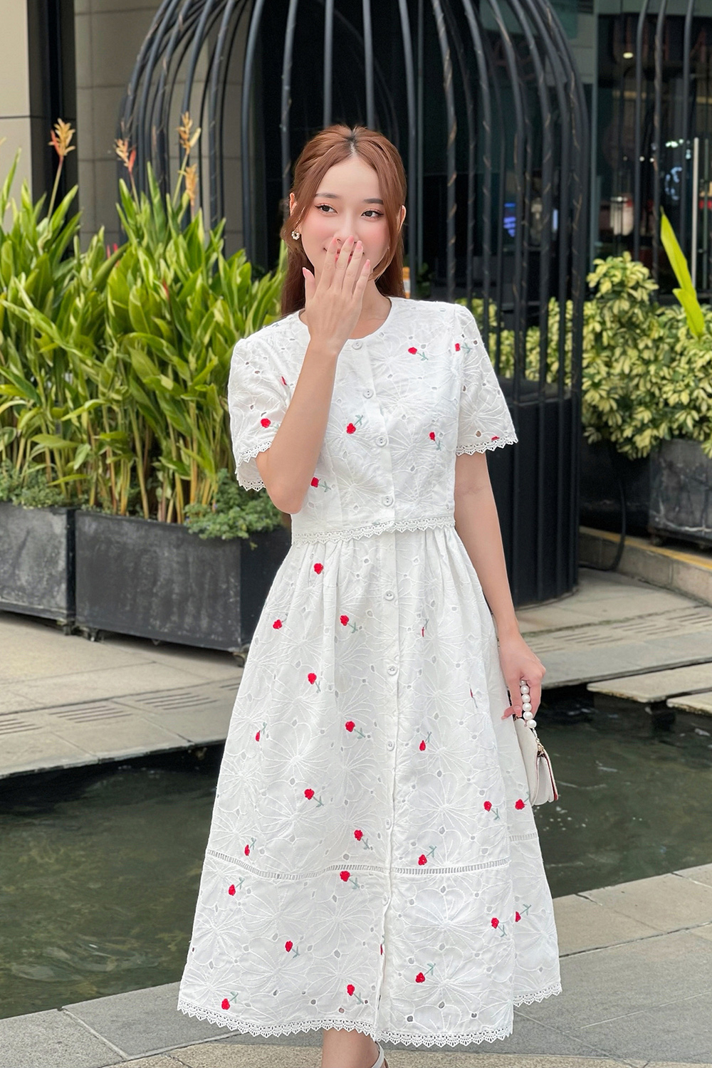 Chân váy trắng - Kim Khôi Shop cho thuê trang phục 0965238500