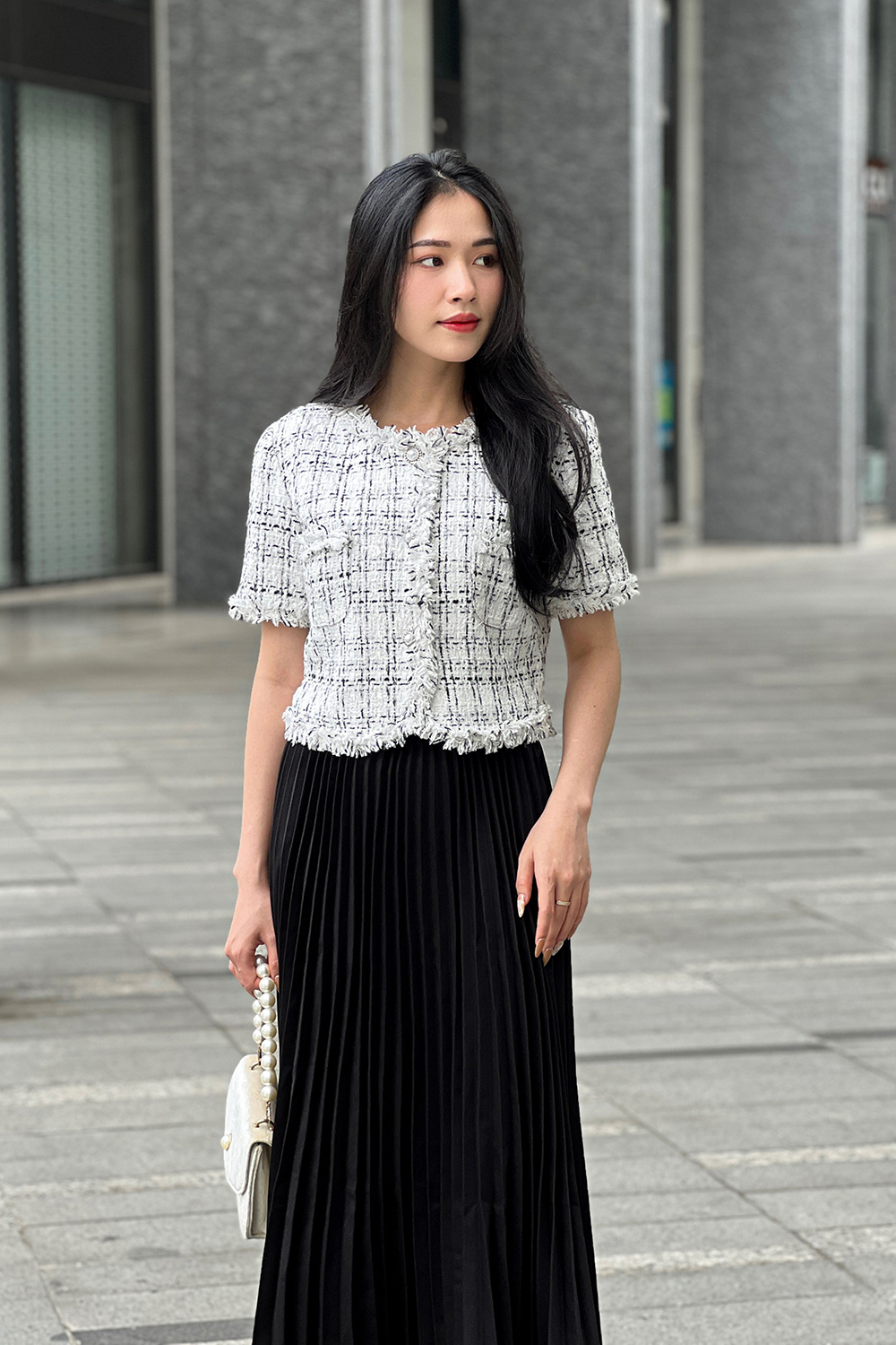 Áo tweed dáng ngắn phối viền