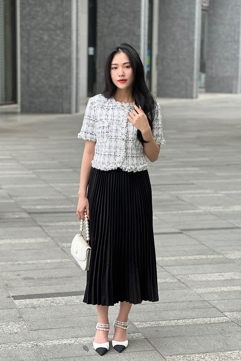 Áo tweed dáng ngắn phối viền