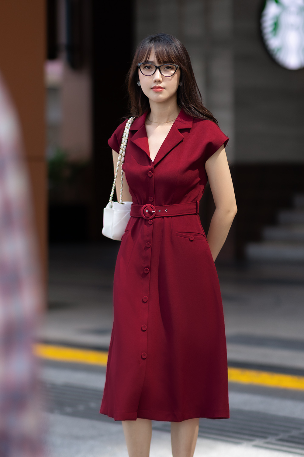 Đầm công sở màu đỏ dáng xòe phối belt