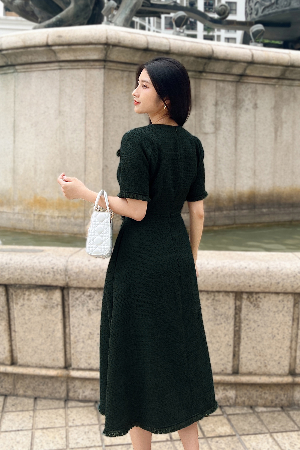 Đầm tweed dự tiệc dáng xoè chữ a cổ v