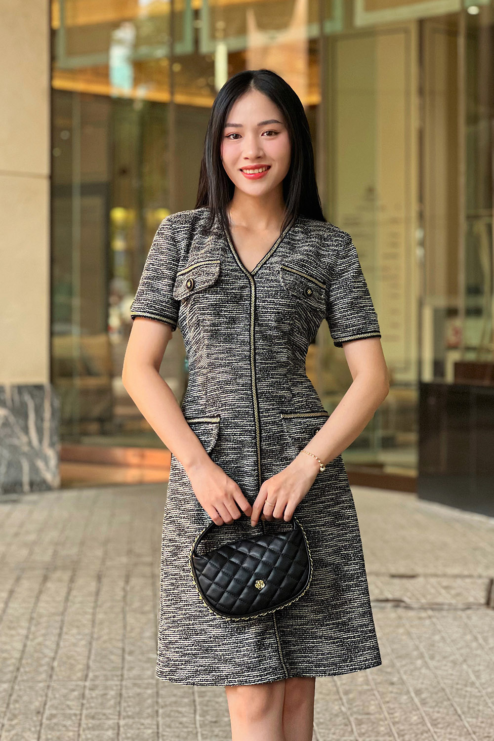 Đầm công sở dáng chữ a phối viền