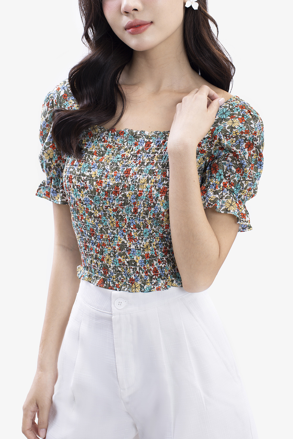 Áo croptop dáng ôm họa tiết hoa