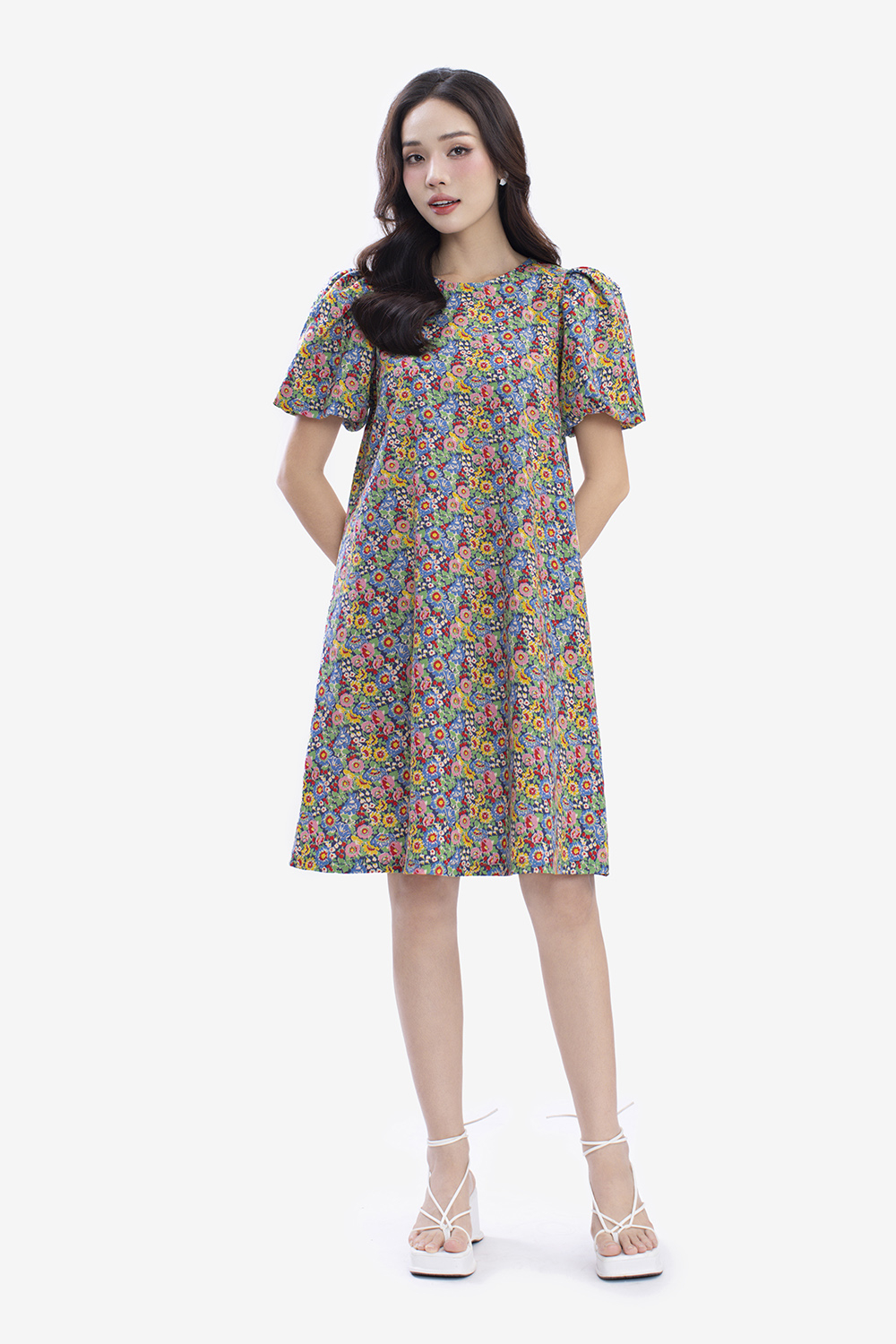 Đầm suông tay phồng họa tiết hoa