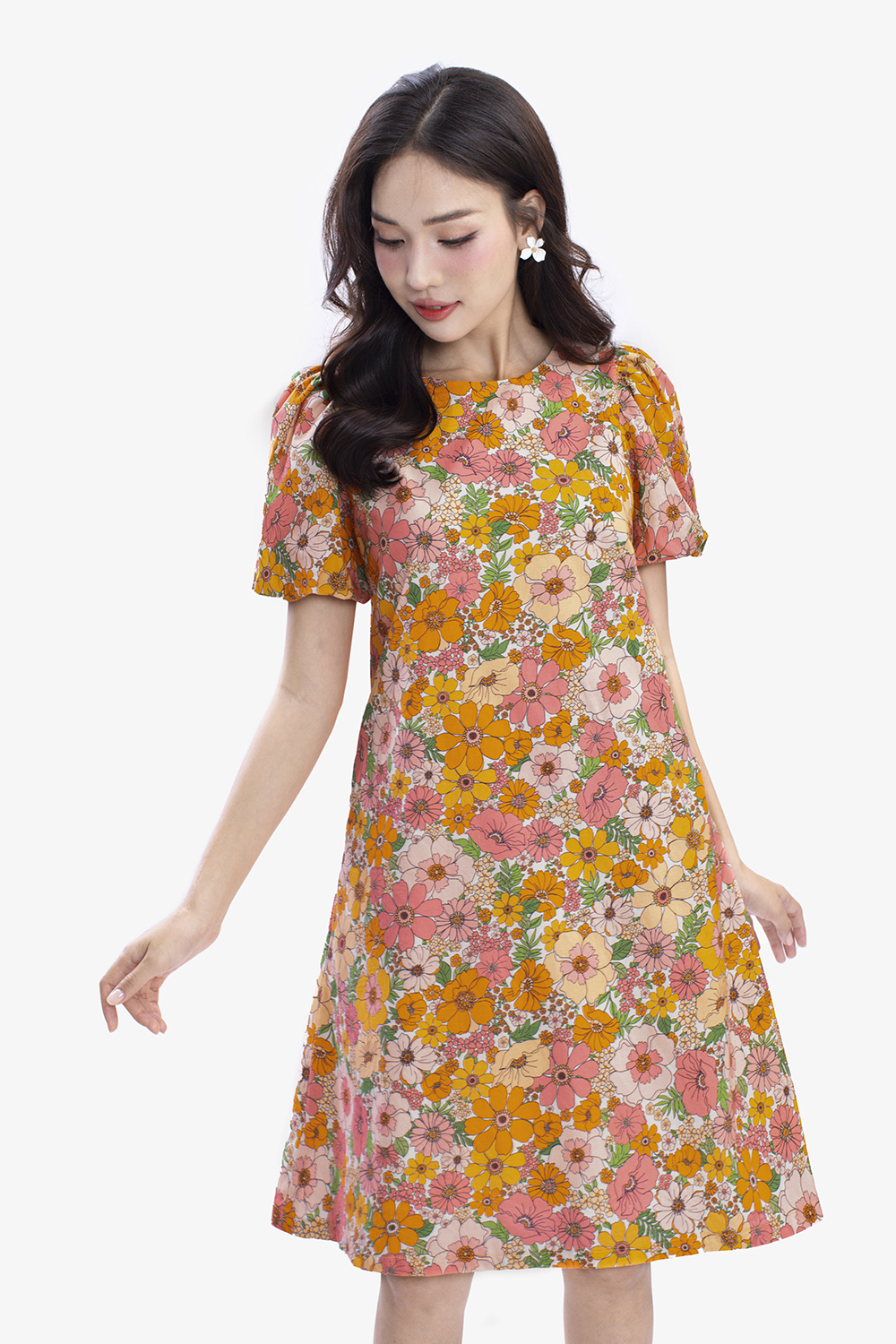 Đầm hoa dáng suông tay phồng cổ tròn