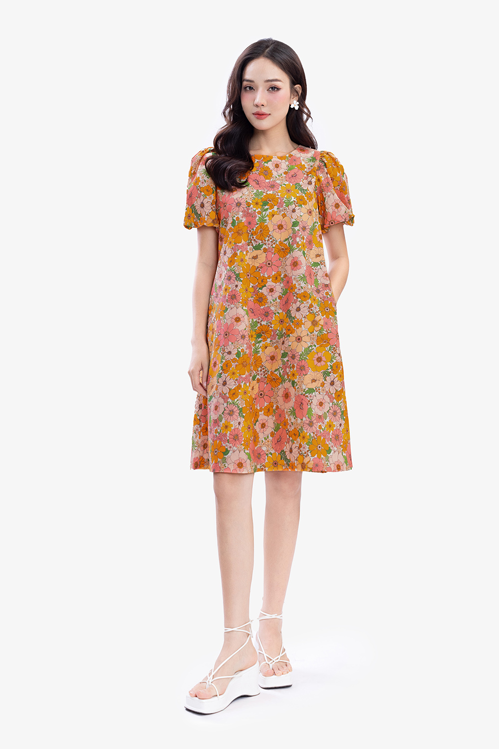 Đầm hoa dáng suông tay phồng cổ tròn