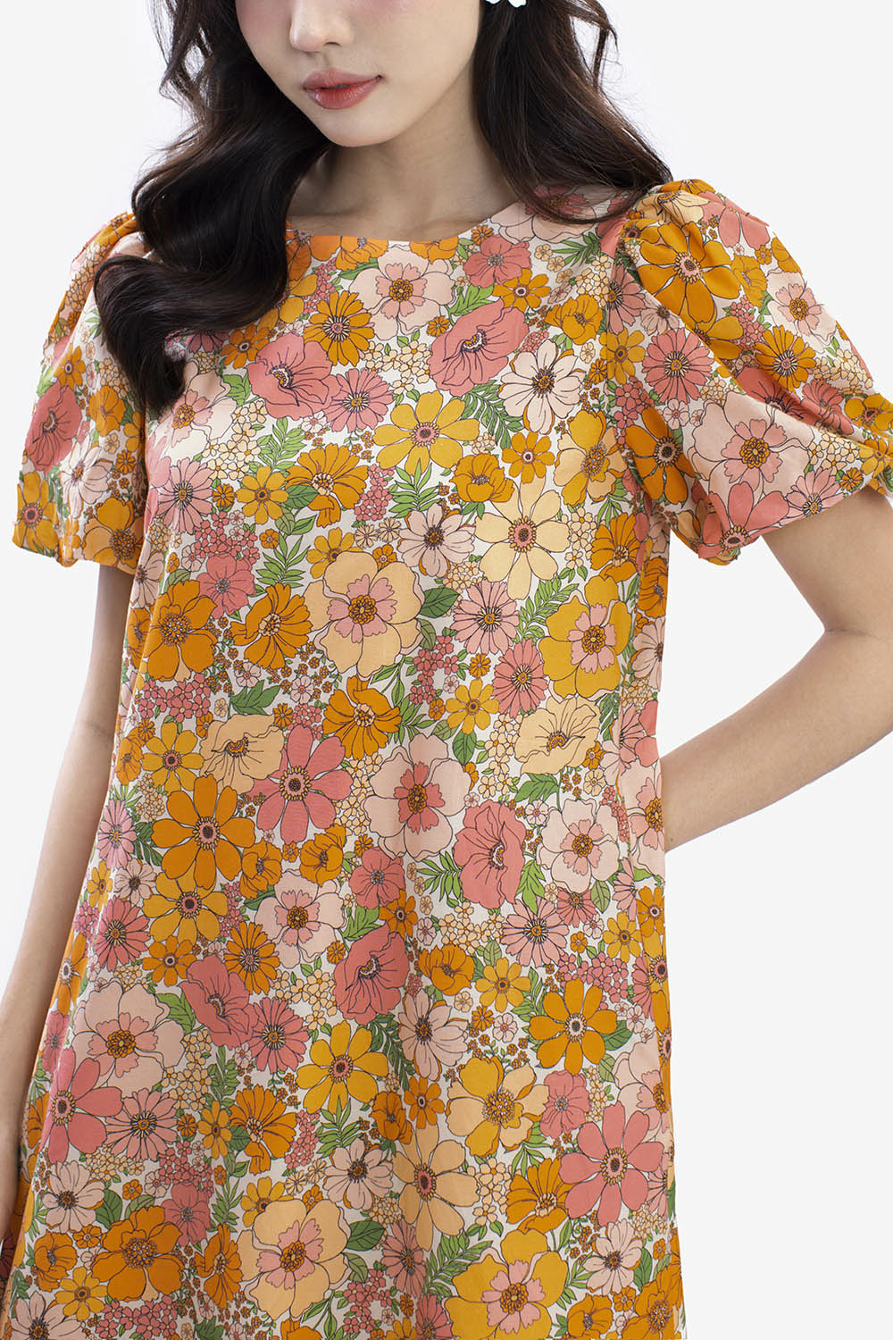 Đầm hoa dáng suông tay phồng cổ tròn