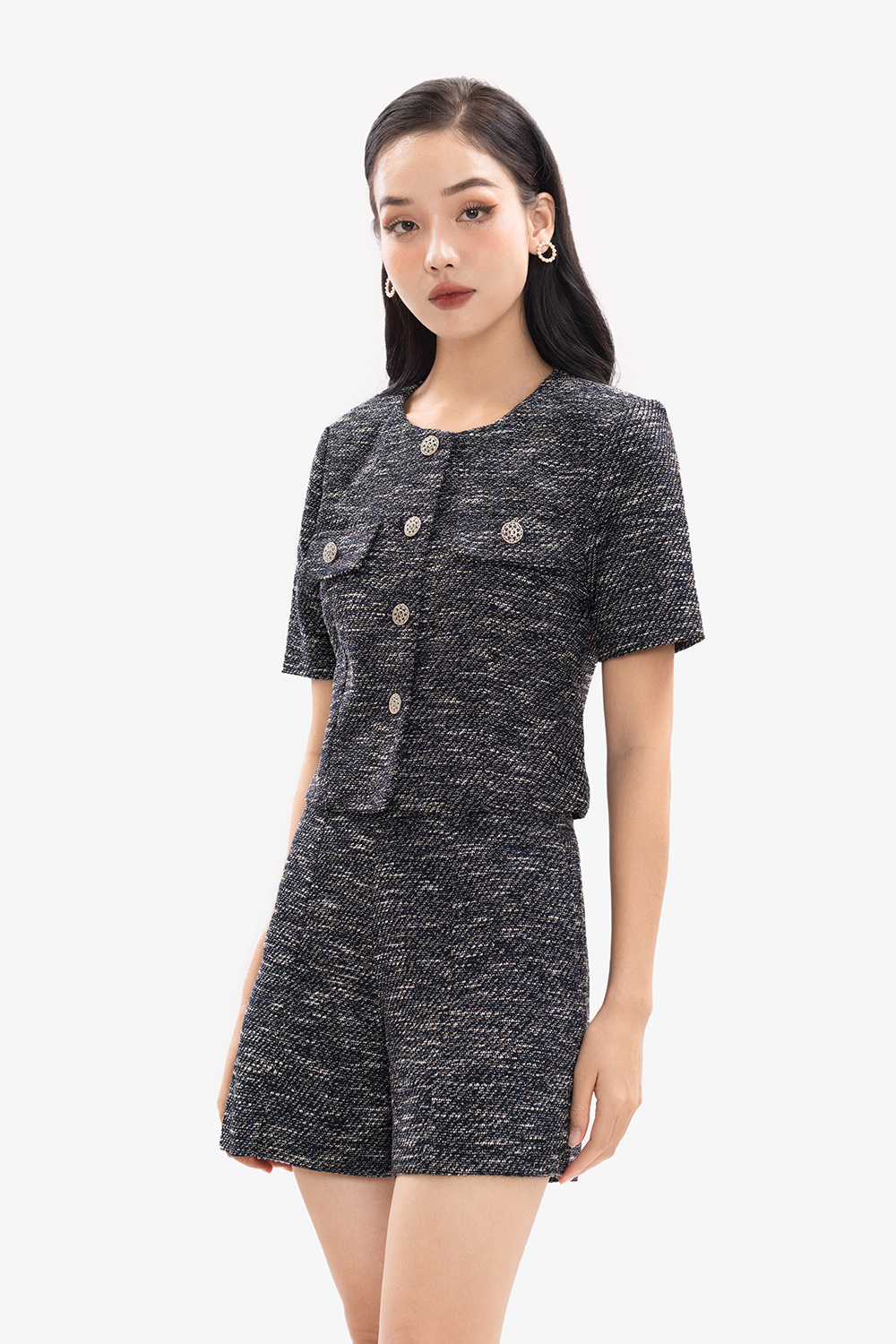 Quần short nữ lưng cao màu xanh trắng