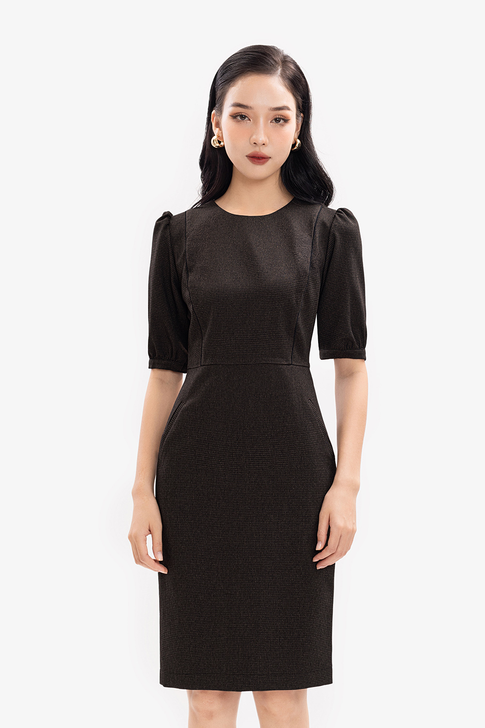 Đầm công sở dáng ôm tay phồng