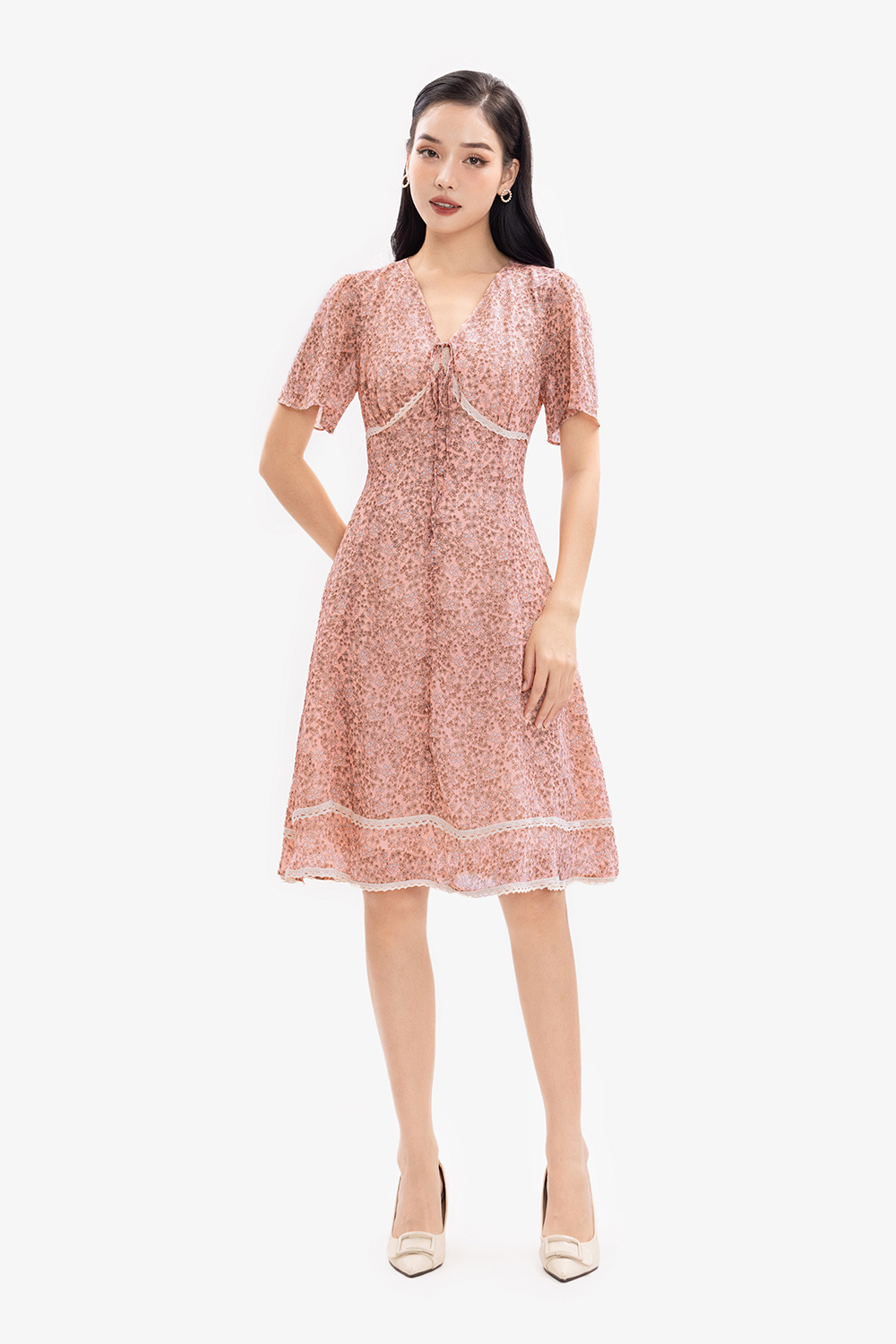 Đầm xòe hoa công sở màu hồng phối đăng ten