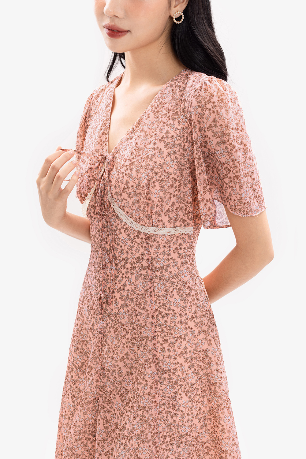 Đầm xòe hoa công sở màu hồng phối đăng ten