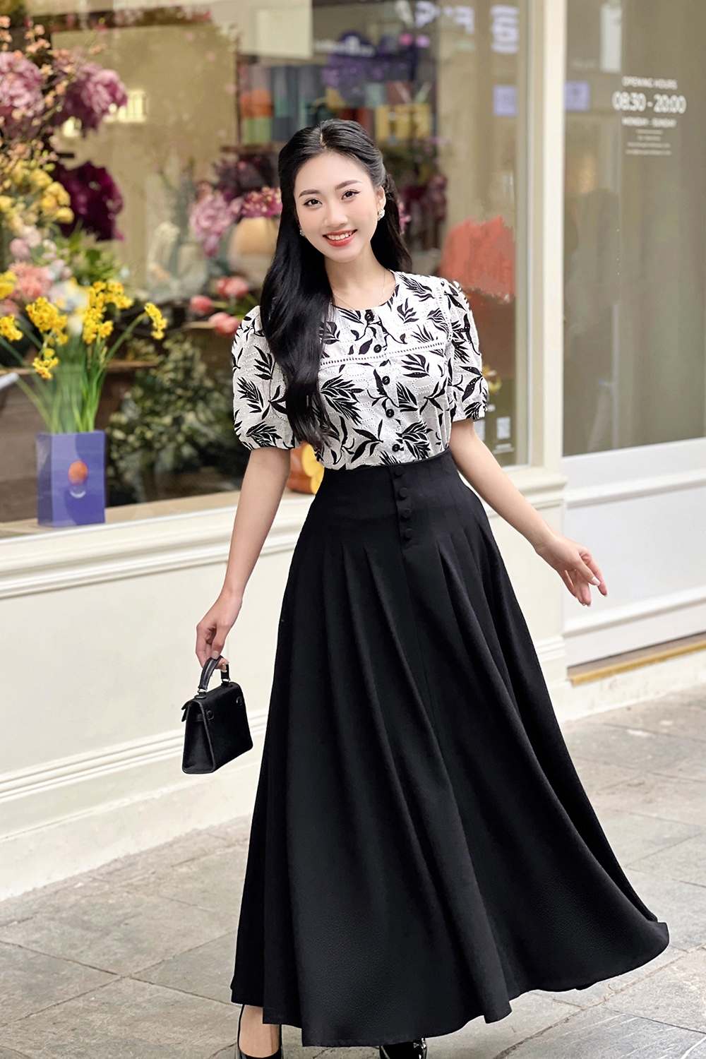 Áo kiểu nữ họa tiết tay phồng phối đăng ten